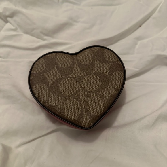 Coach Heart Trinket Box In Signature Canvas - Picture 3 of 3